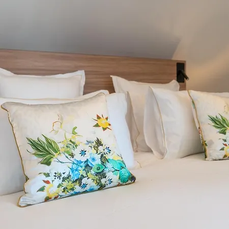 Les Tresorieres Otel Tours