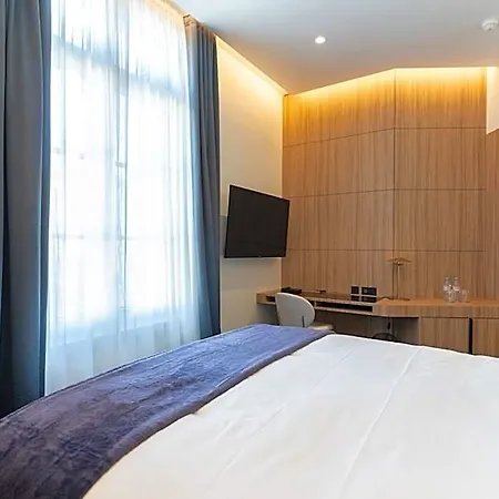 Les Tresorieres Szálloda 5*
