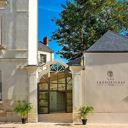 Les Tresorieres Szálloda Tours