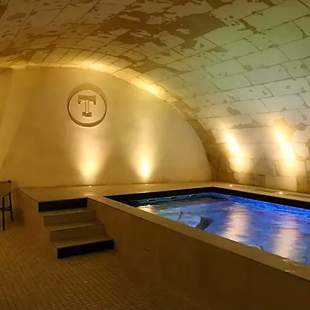 Les Tresorieres Szálloda 5*