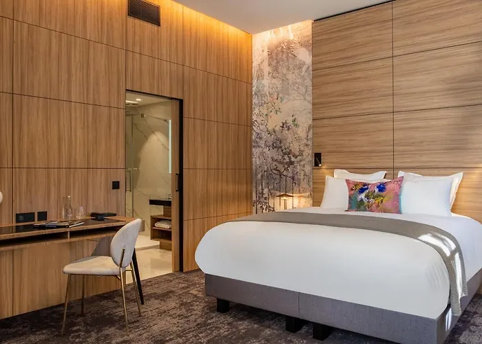 Hotel Les Trésorières 5*