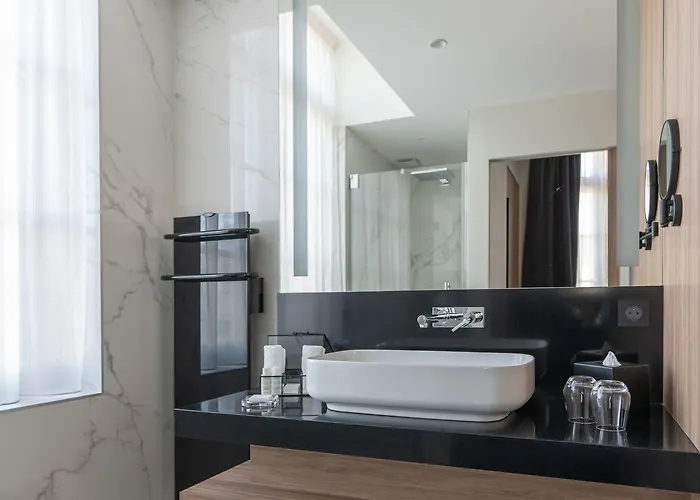 Les Tresorieres Тур